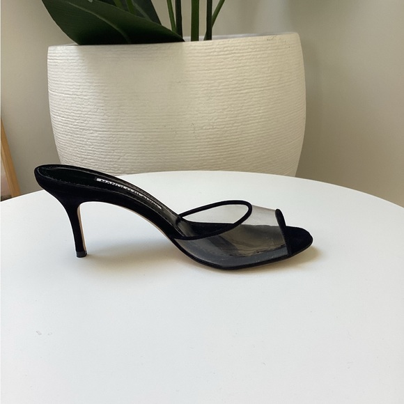Manolo Blahnik black and clever heels - Picture 3 of 4